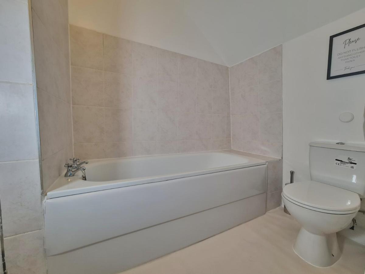 Lovely Large London Apartment Near Stratford Exterior photo